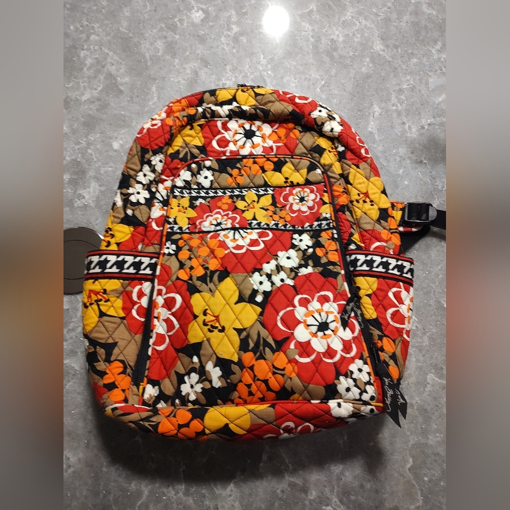 Vera Bradley backpack never used perfect condition pretty colors